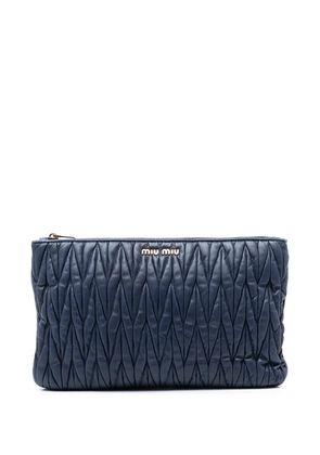 Miu Miu Pre-Owned 2010-2026 Matelasse Nappa clutch bag - Blue