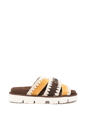 Mou Bio crochet-trim logo-plaque sandals - Brown