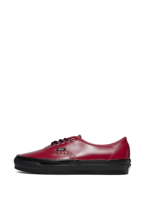Vans Authentic 44 brogue-detail sneakers - Red
