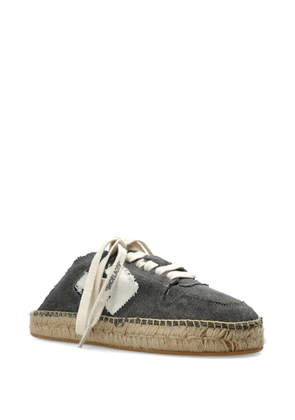 Off-White Arrows frayed sneakers - Grey