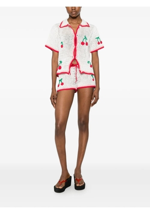 Leslie Amon cherry-appliqué crochet shorts - White