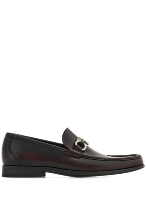 Ferragamo Gancini-plaque loafers - Brown