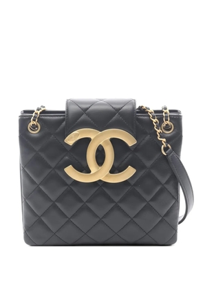 CHANEL Pre-Owned 2021 Matelassé shoulder bag - Black
