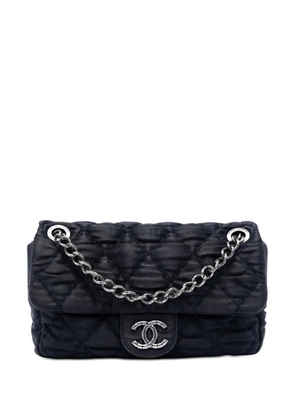 CHANEL Pre-Owned 2009-2010 Medium CC Quilted Satin Single Flap shoulder bag - Black