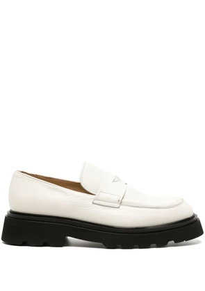 Doucal's chunky-sole leather loafers - White