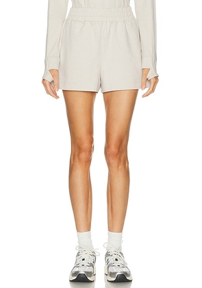Varley Joss Active 3 Short in Pebble Marl - Ivory. Size L (also in XS, S, M).