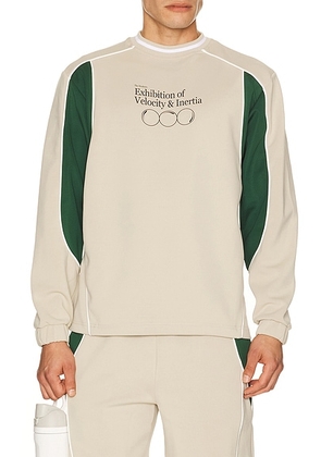 Students Golf Exhibition Track Popover in Sand - Tan. Size L (also in S, M, XL/1X).
