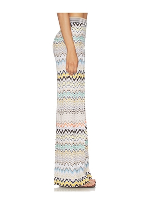 Missoni Trousers in White,Tan. Size 36/0. Also in 40/4, 42/6.