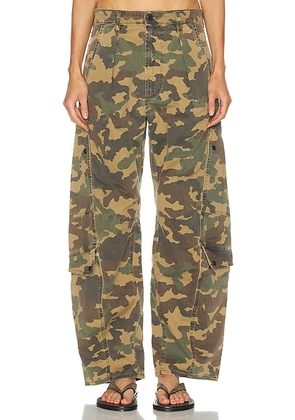 Citizens of Humanity Flight Pants in Camo - Army. Size 23 (also in 24, 25, 26, 27, 28, 29, 30, 31, 32, 33, 34).