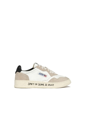 Autry White Goatskin Low Top Sneakers - EU44/US11