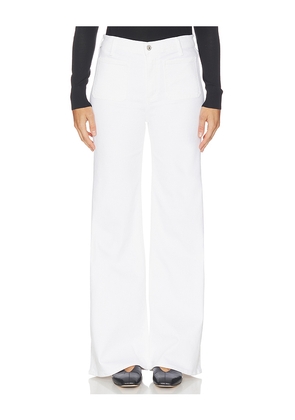 Citizens of Humanity Kimberly Patch Pocket Flare Jeans in White. Size 23. Also in 24, 25, 26, 27, 28, 29, 30, 31, 32, 33, 34.