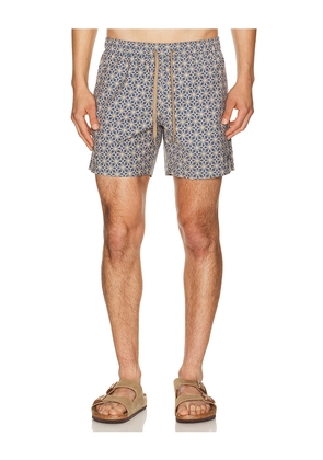 Faherty All Day 6 Swimtrunks in Blue. Size S. Also in L, M, XL/1X.
