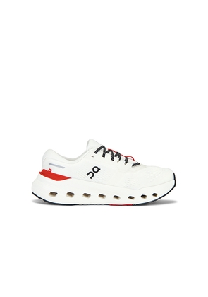 On Cloudrunner 3 in White. Size 7. Also in 7.5, 8, 8.5, 9, 9.5, 10, 10.5, 11, 11.5, 12, 12.5, 13.