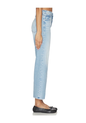 MOTHER The Rambler Zip Flood Jeans in Blue. Size 23. Also in 24, 25, 26, 27, 28, 29, 30, 31, 32, 33, 34.
