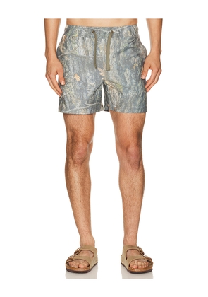 Sendero Provisions Co. The Barton Elastic Boardshort in Grey. Size S. Also in L, M, XL/1X.