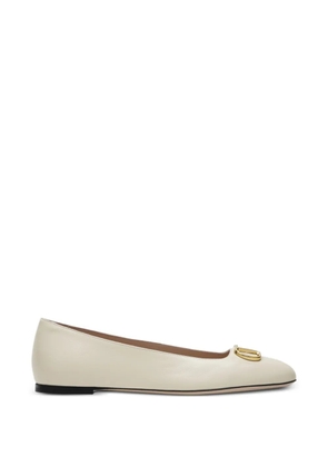 Valentino Garavani VLogo ballet flats - Neutrals