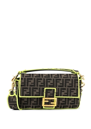 Fendi Pre-Owned Baguette NM Bag Zucca Canvas Medium shoulder bag - Brown