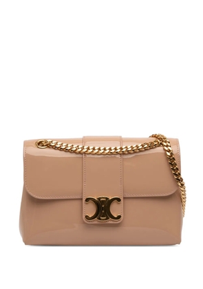 Celine Pre-Owned 2024 Teen Patent Triomphe Victoire Chain shoulder bag - Brown