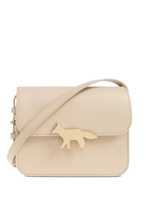 Maison Kitsuné Edie fox-plaque shoulder bag - Neutrals