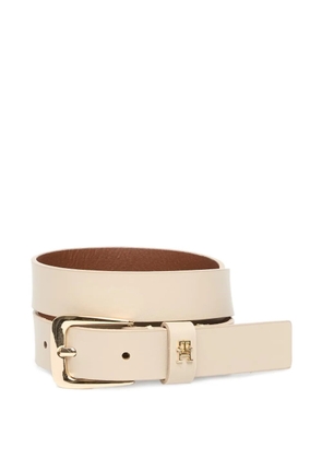 Tommy Hilfiger logo-plaque leather belt - Neutrals