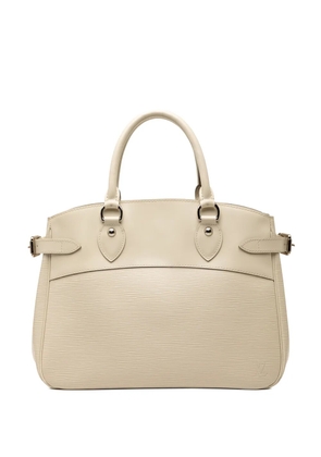 Louis Vuitton Pre-Owned 2005-2010 Epi Passy PM handbag - White