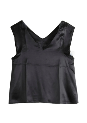 Baserange V-neck top - Black