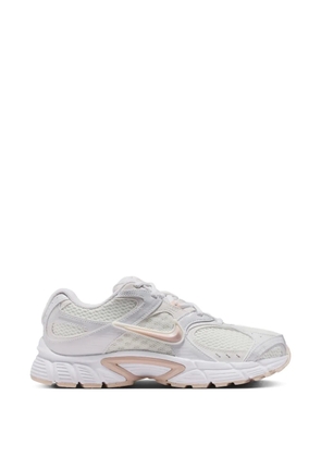 Nike V5 RNR mesh-panel sneakers - White