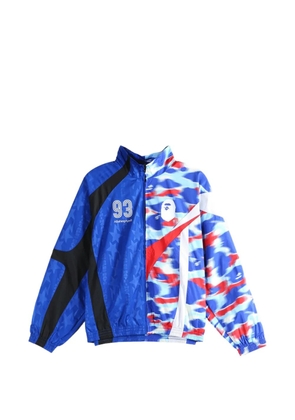 A BATHING APE® camouflage-print panelled jacket - Blue