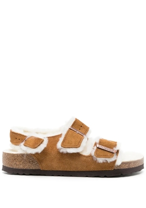Birkenstock Milano buckled suede sandals - Brown