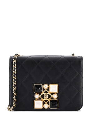 CHANEL Pre-Owned Resin and Pearl CC Full Flap Bag Quilted Calfskin Small crossbody bag - Black