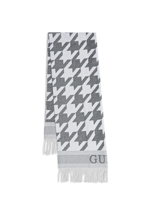 GUESS USA houndstooth-pattern fringed scarf - White