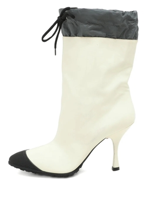 Miu Miu Pre-Owned panelled lace-up boots - White