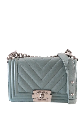 CHANEL Pre-Owned 2020 Small Chevron Caviar Boy Flap crossbody bag - Blue