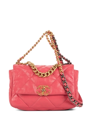 CHANEL Pre-Owned Chanel 19 quilted shoulder bag - Pink