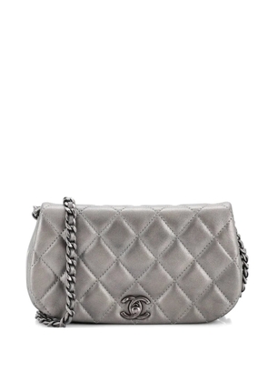 CHANEL Pre-Owned Coco Mail Clutch with Chain Quilted Calfskin crossbody bag - Metallic