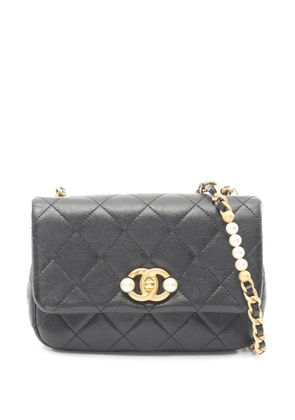 CHANEL Pre-Owned 2021-2026 Small Quilted Lambskin Pearl Side Flap crossbody bag - Black