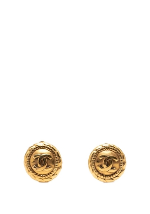 CHANEL Pre-Owned 1970-1980 Gold Plated CC Round Clip On Earrings costume earrings