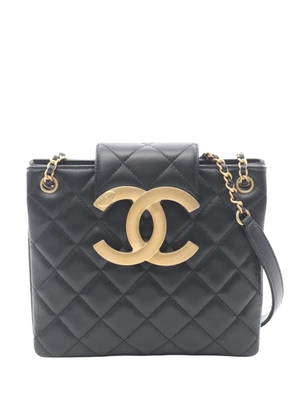 CHANEL Pre-Owned 2021-2026 Quilted Lambskin Giant CC shoulder bag - Black