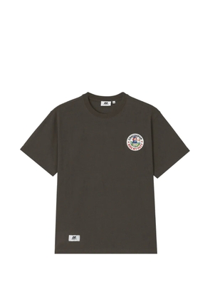 CHOCOOLATE graphic-patch T-shirt - Brown