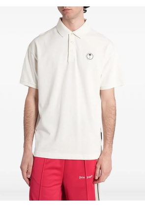 Palm Angels logo-patch polo shirt - Neutrals