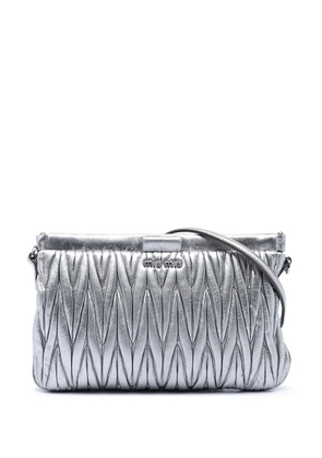 Miu Miu Pre-Owned 2010-2026 Metallic Nappa Matelasse Leather Clutch crossbody bag - Silver