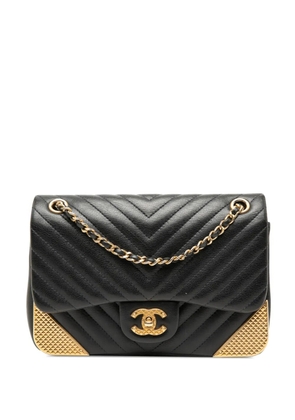 CHANEL Pre-Owned 2018 Mini Chevron Calfskin Rock The Corner Flap shoulder bag - Black