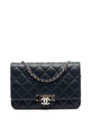 CHANEL Pre-Owned 2016-2017 Quilted Lambskin Golden Class Wallet On Chain crossbody bag - Black