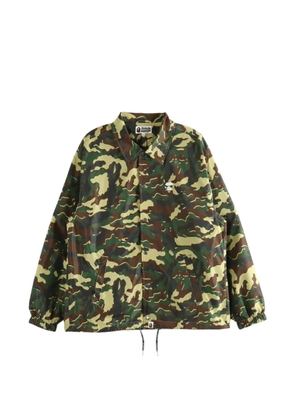 A BATHING APE® camouflage-print logo-patch jacket - Green
