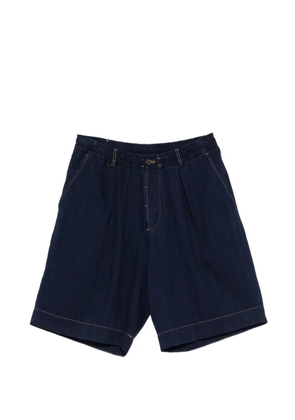 Universal Works pleated contrast-stitch shorts - Blue