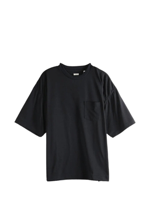 Nanamica pocket-detail T-shirt - Black