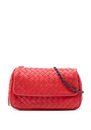 Bottega Veneta Pre-Owned 2012-2026 Mini Nappa Intrecciato Expandable Chain Flap crossbody bag - Red