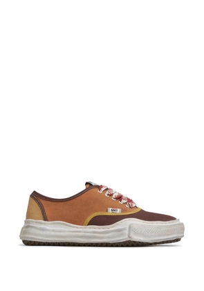 Maison MIHARA YASUHIRO Baker irregular-sole sneakers - Brown