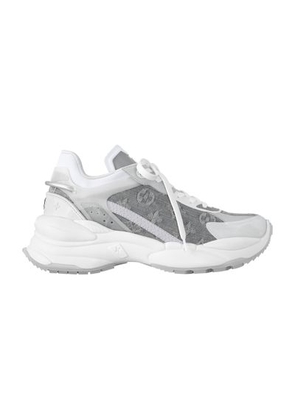 Run 55 Sneaker