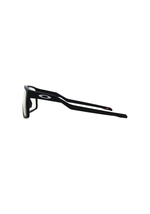 Oakley Helux Sunglasses in Black.